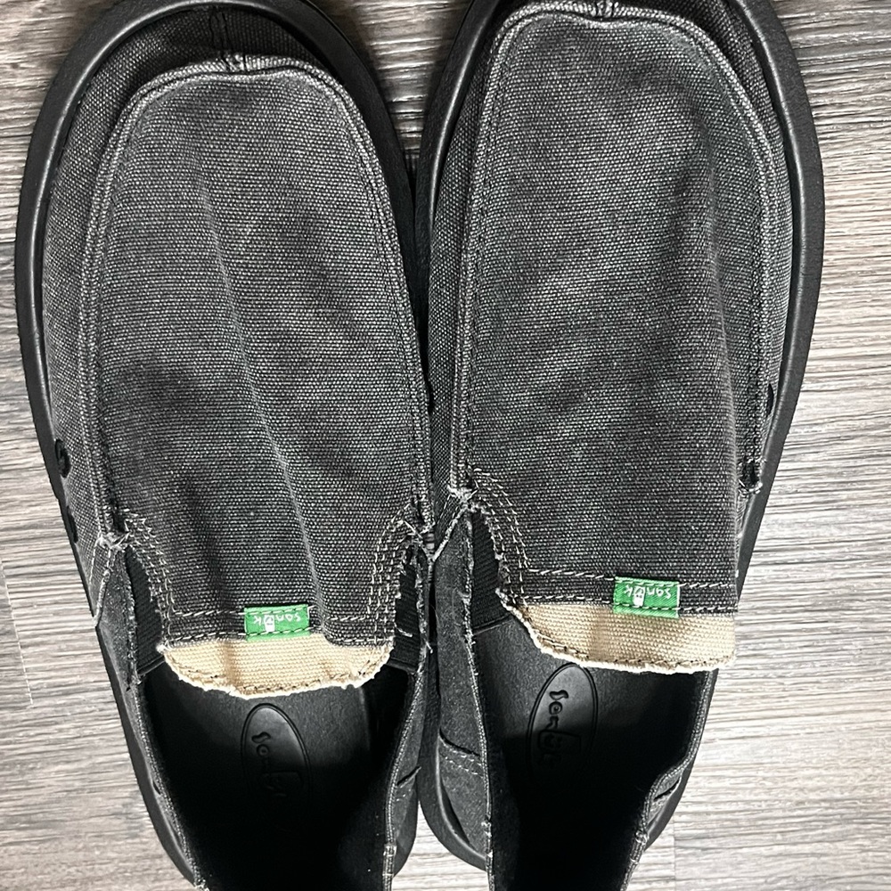 Sanuk shoes! Like new!